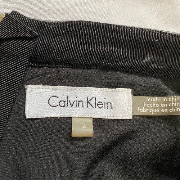 Calvin Klein textured panel black pencil skirt - Picture 9 of 9